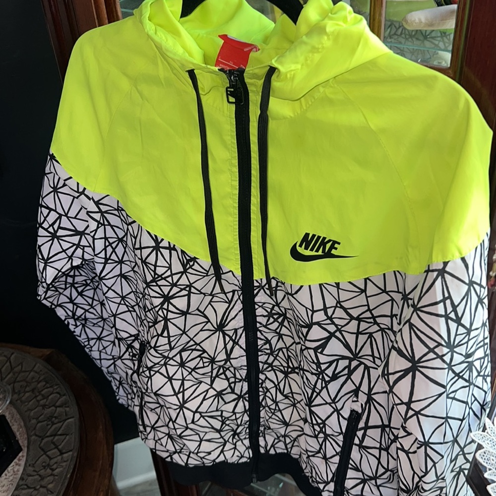EUC Nike Windrunner: Men’s Large. Neon Yellow, Black & White. RUNS SMALL